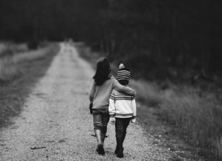 Ubieranie niemowlaka