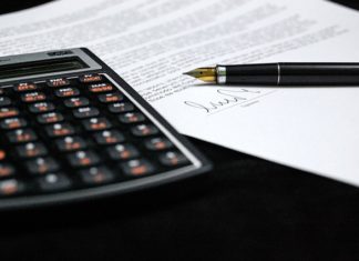 Obarczanie winą polityków