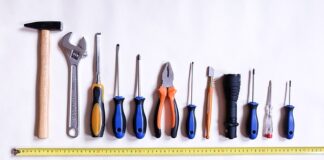 Jak naprawić gniazdo zapalniczki?