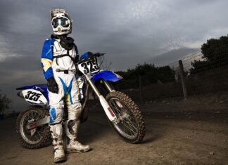 Czy Cross może jeździć po ulicy?