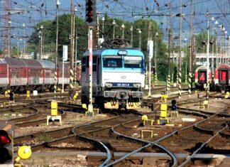 Po co są zwrotnice do głośników?