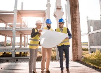 Jak przypiąć kask motocyklowy? Jak przypiąć kask motocyklowy?