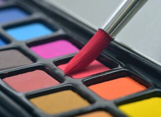 Jak się ładnie malować delikatnie?