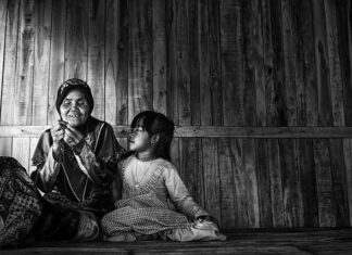 Co się mówi przy dzieleniu się jajkiem? Co się mówi przy dzieleniu się jajkiem?