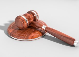 Jaka jest kara za strzelanie petardami?