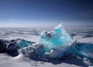 Czym najlepiej skleić blok silnika?