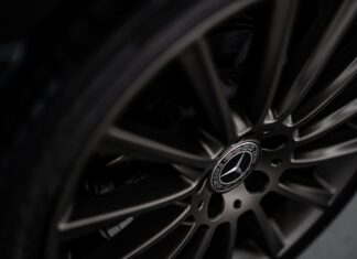 Ile kosztuje Mercedes GLC 220d 4MATIC?