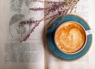 W jakich godzinach nie pić kawy?