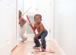 Czy mopem parowym można czyścić tapicerkę? Czy mopem parowym można czyścić tapicerkę?