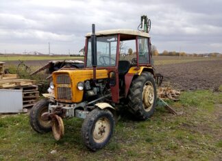 Czym się rożni C 330 od c 330m?