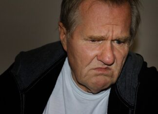 Jakim papierem szlifować głowicę?