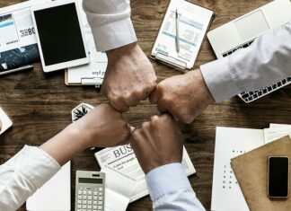 Czy potrzebny jest wzmacniacz do subwoofera? Czy potrzebny jest wzmacniacz do subwoofera?