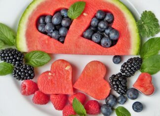 Jak usunąć osad z lakieru?