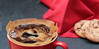 W czym prać filtr powietrza?